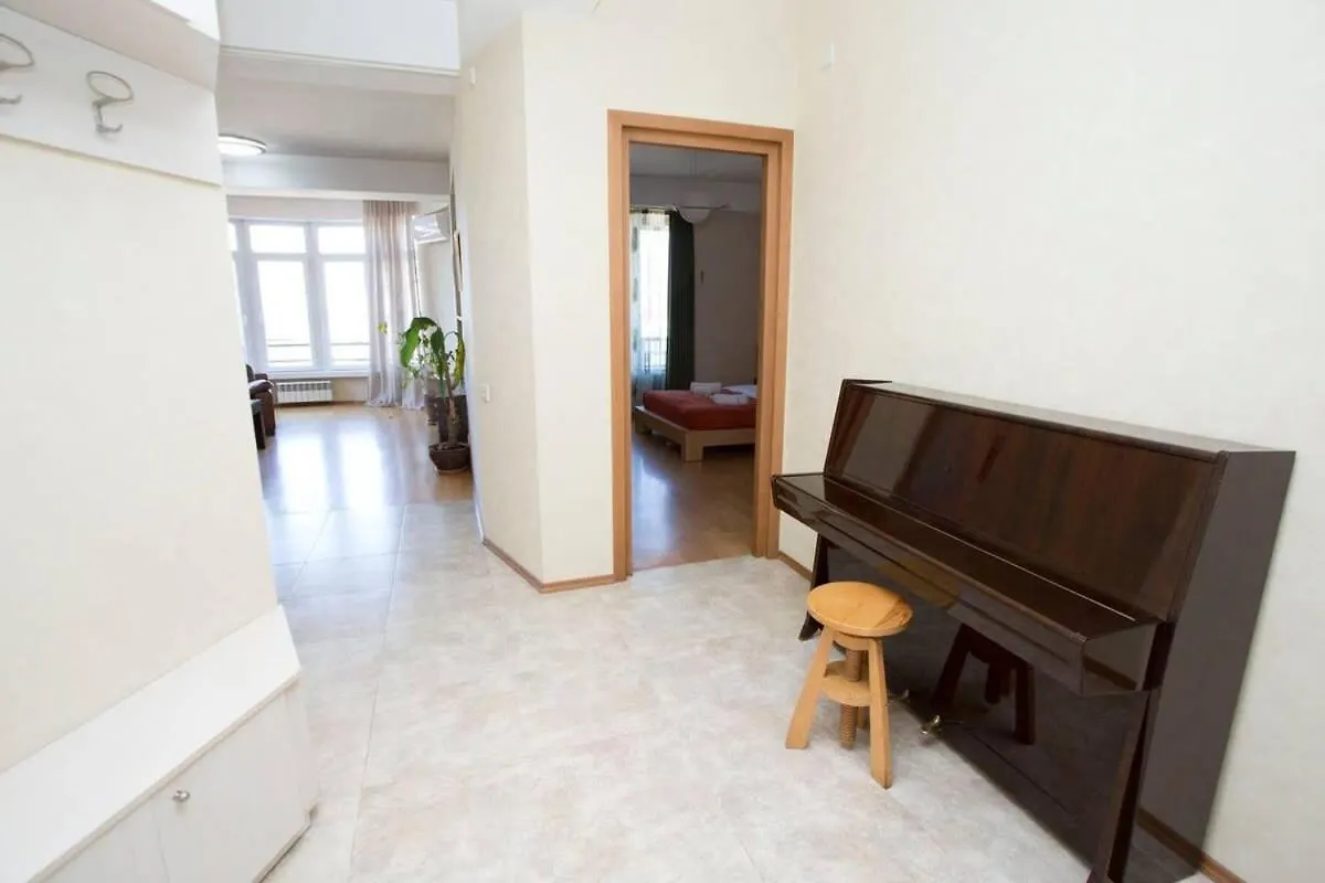 1Br Apartment With Balcony On Mtatsminda Tbilisi 0*,  Gruzie