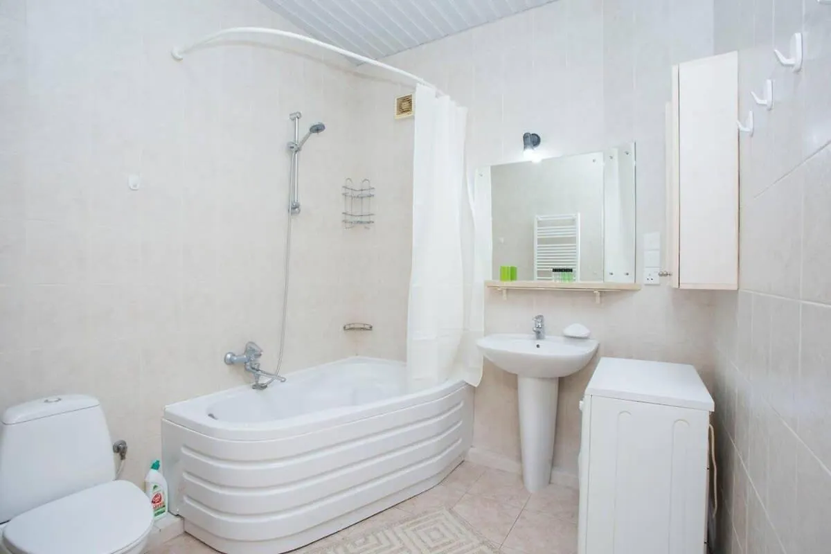 1Br Apartment With Balcony On Mtatsminda Tbilisi