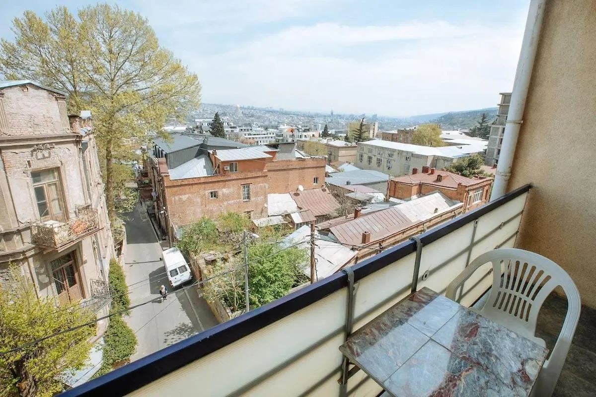 1Br Apartment With Balcony On Mtatsminda Tbilisi 0*,